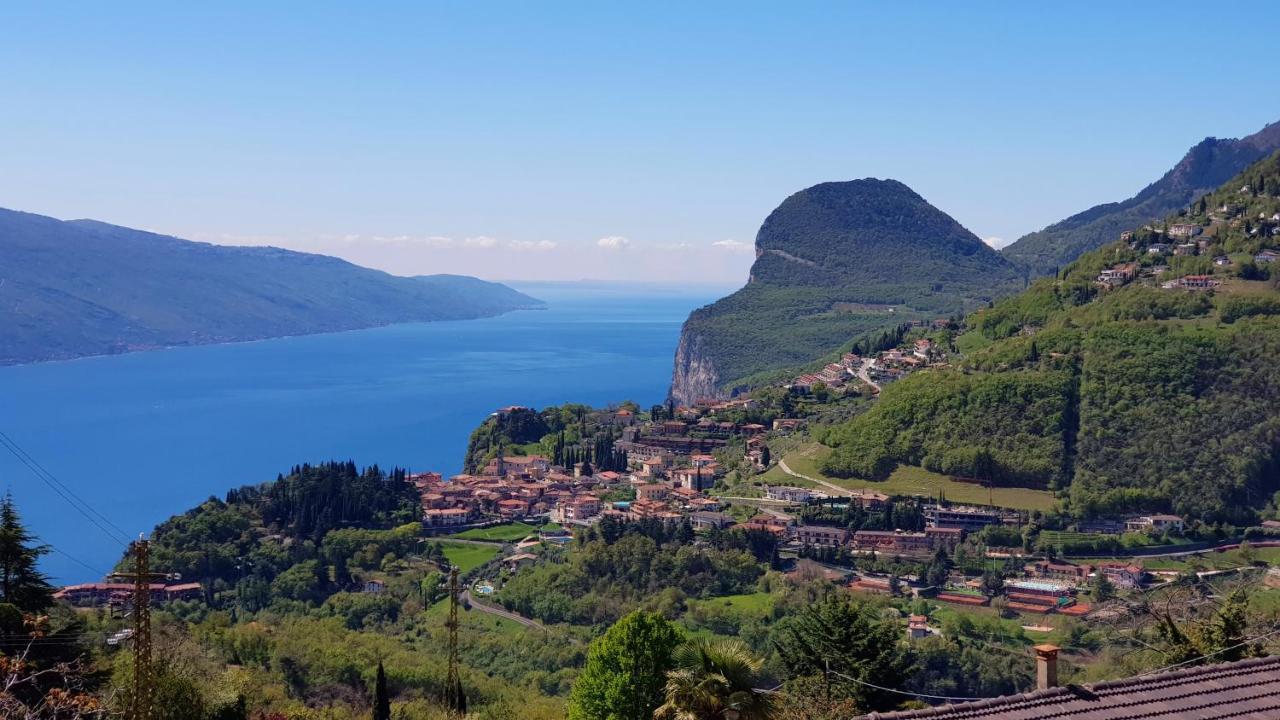 Casa Palanca 2 Balcony Lake View By Garda Domus Mea トレモージネ エクステリア 写真